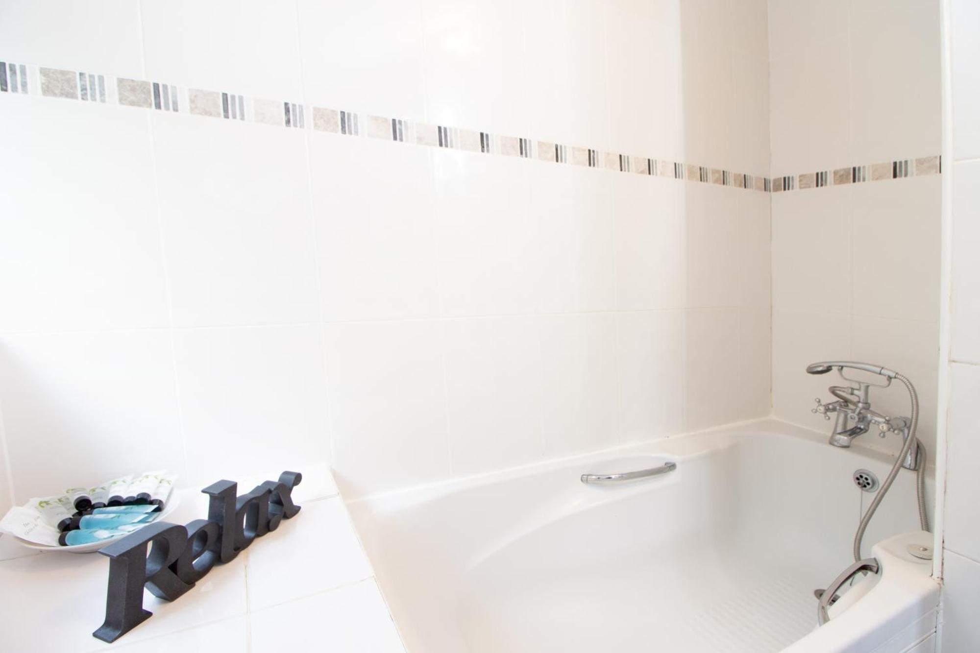 Raleigh Gf - Ground Floor 1 Bed Georgian Flat In The City Centre Free Parking And Wifi Exeter Esterno foto